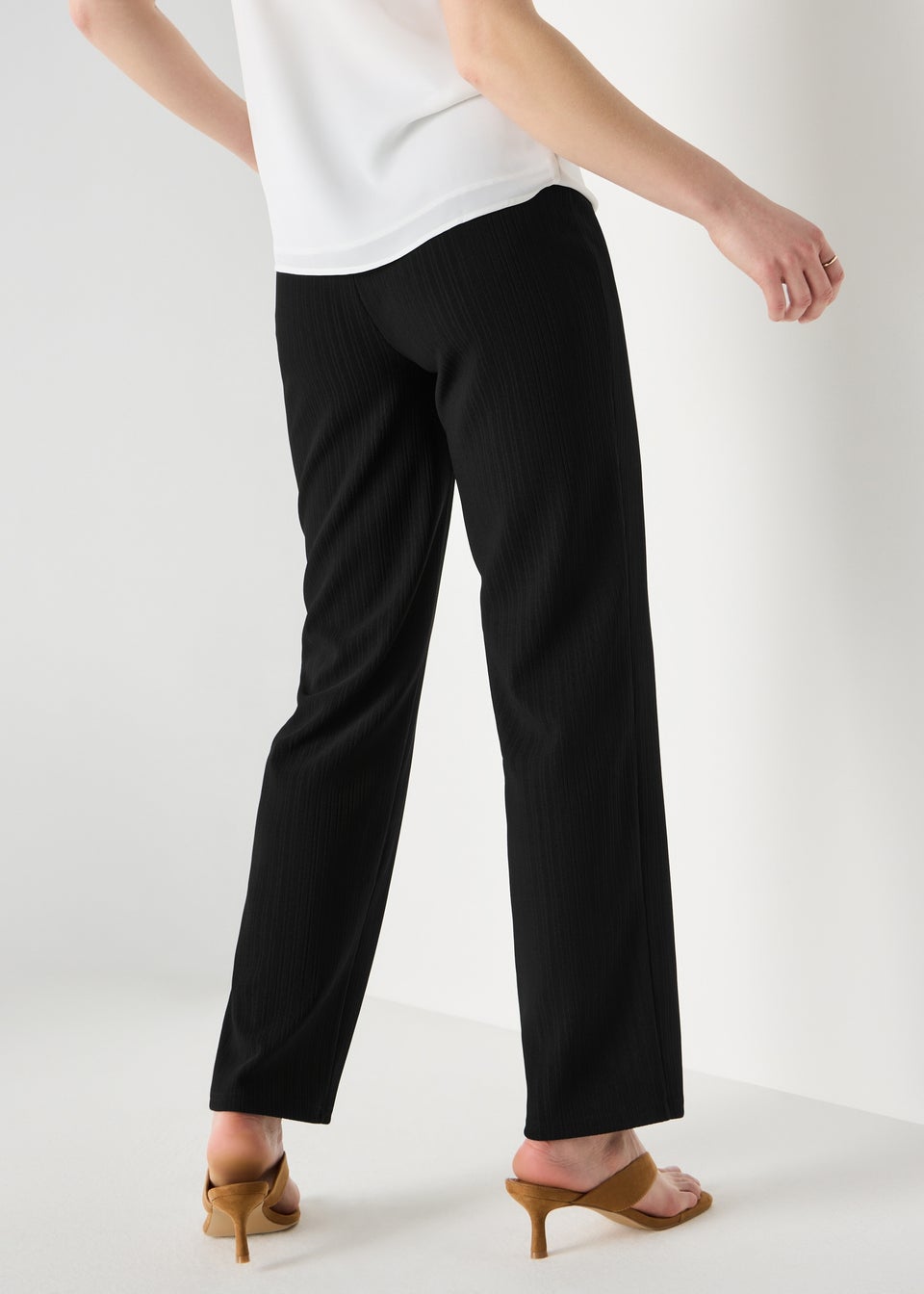 Et Vous Black Belted Tapered Trousers