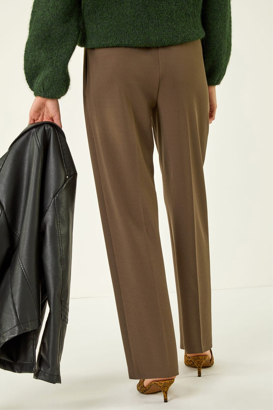 Roman Coffee Barrel Tapered Leg Trousers