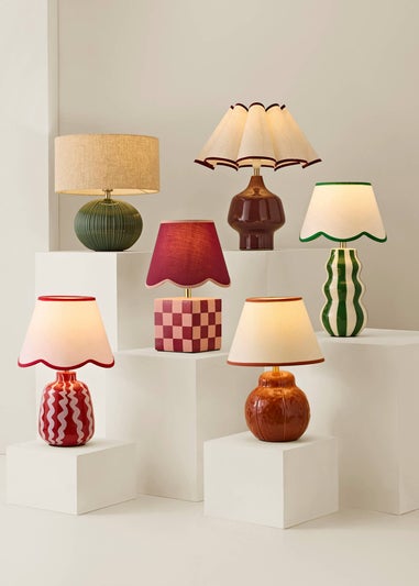 ValueLights Evie Burgundy Checkerboard Table Lamp with Scallop Shade