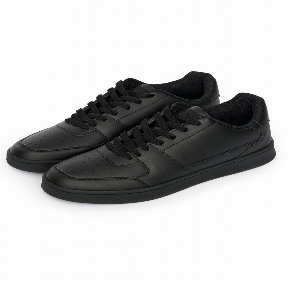 Crosshatch Black Aviemore Trainers