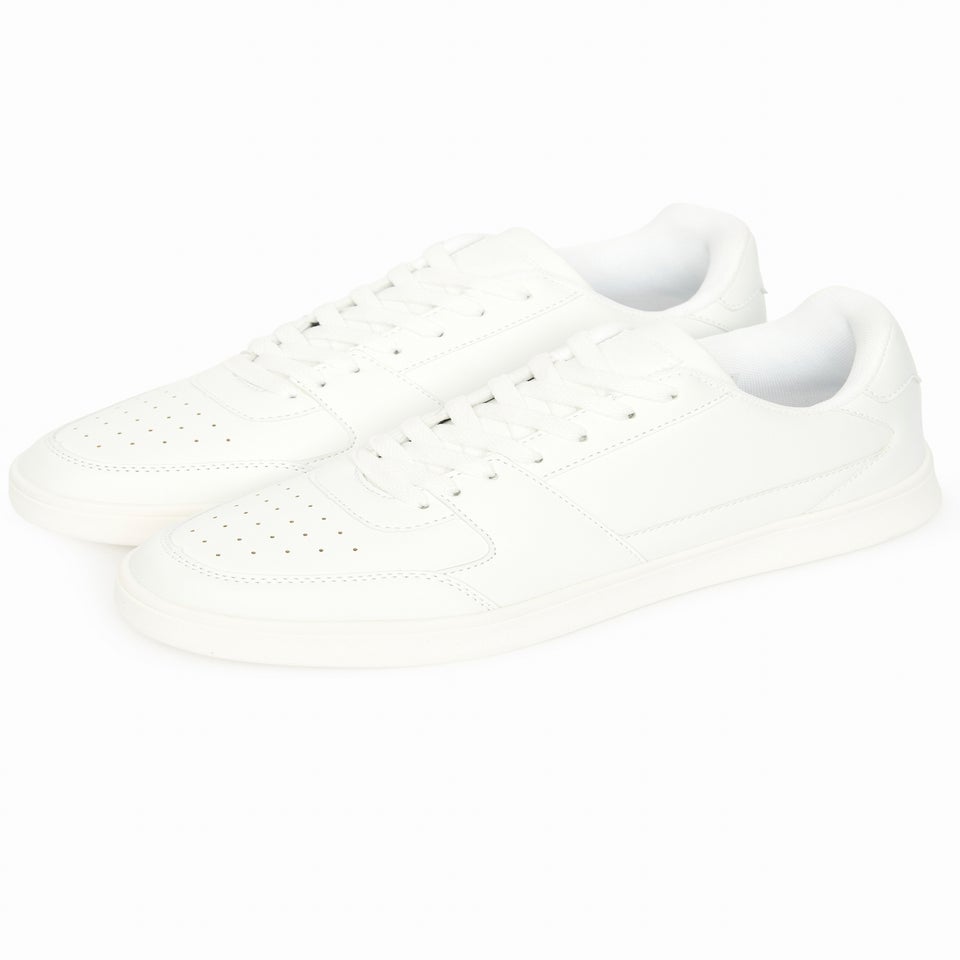 Crosshatch White Aviemore Trainers