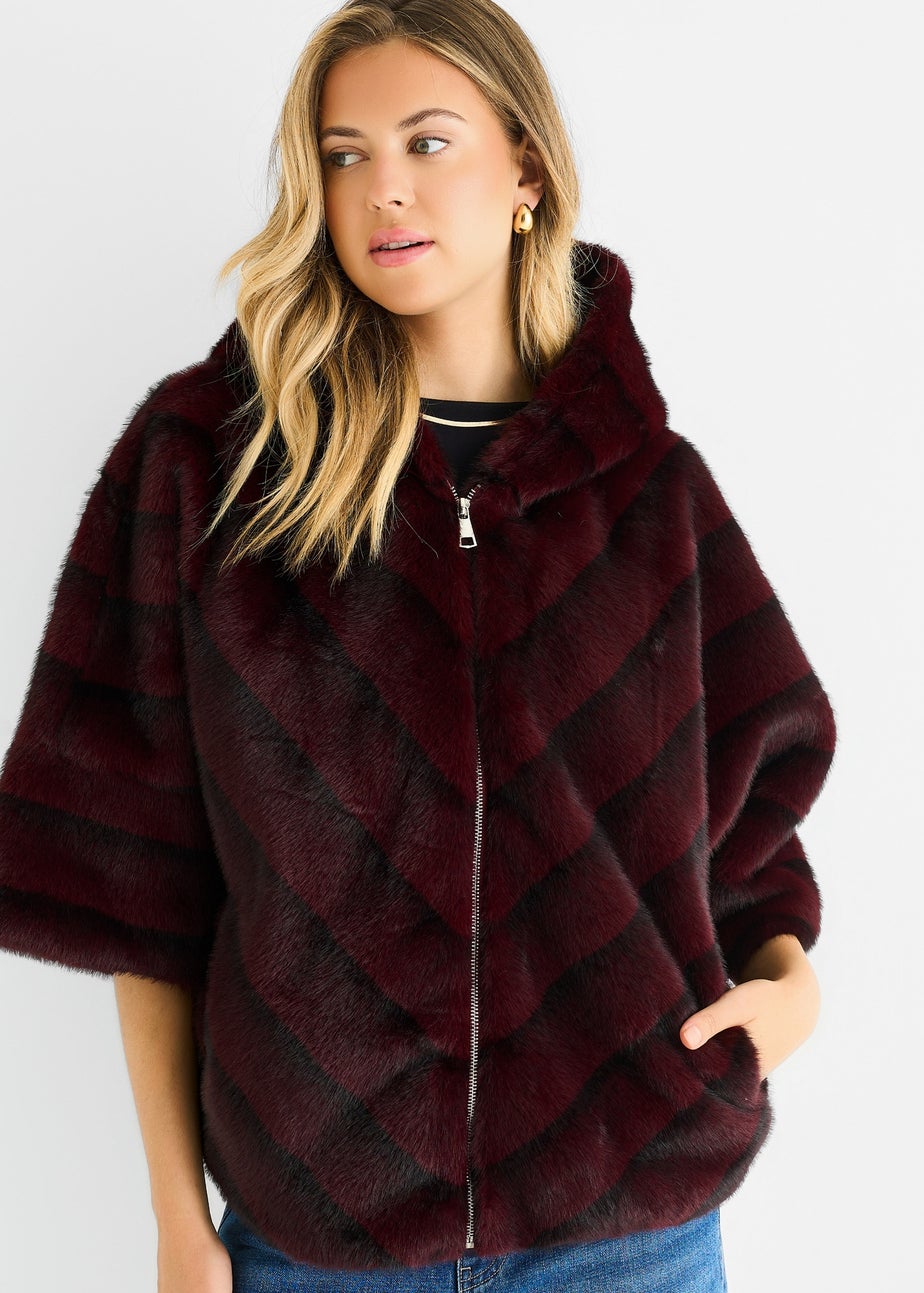 Gini London Burgundy Hooded Chevron Faux Fur Cape Jacket