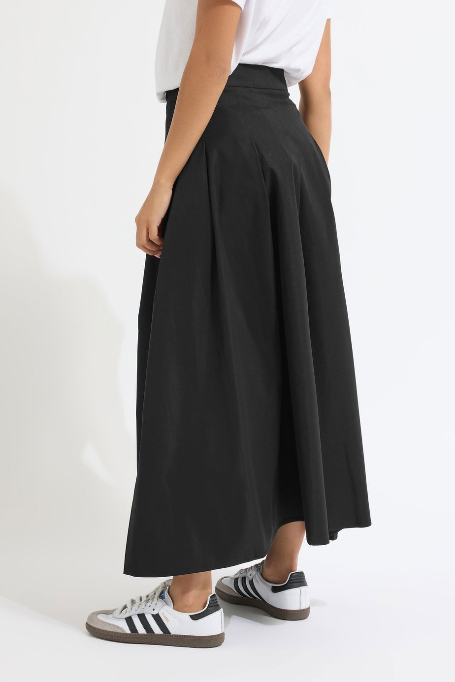 PixieGirl Petite Black Pleated Midaxi Skirt