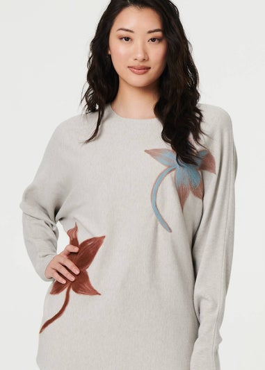 Izabel London Grey Leaf Print Batwing Sleeve Relaxed Top