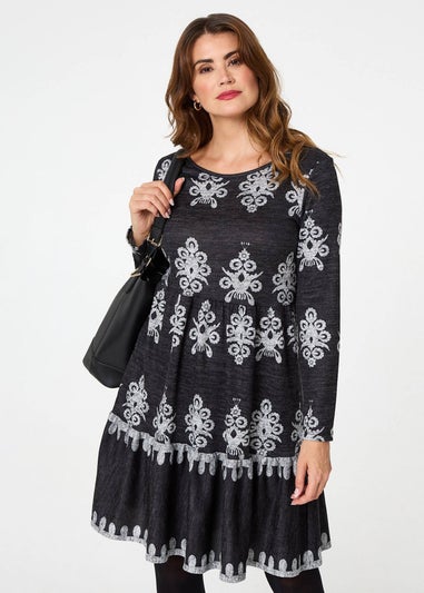 Izabel London Grey Printed Knee Length Long Sleeve Dress