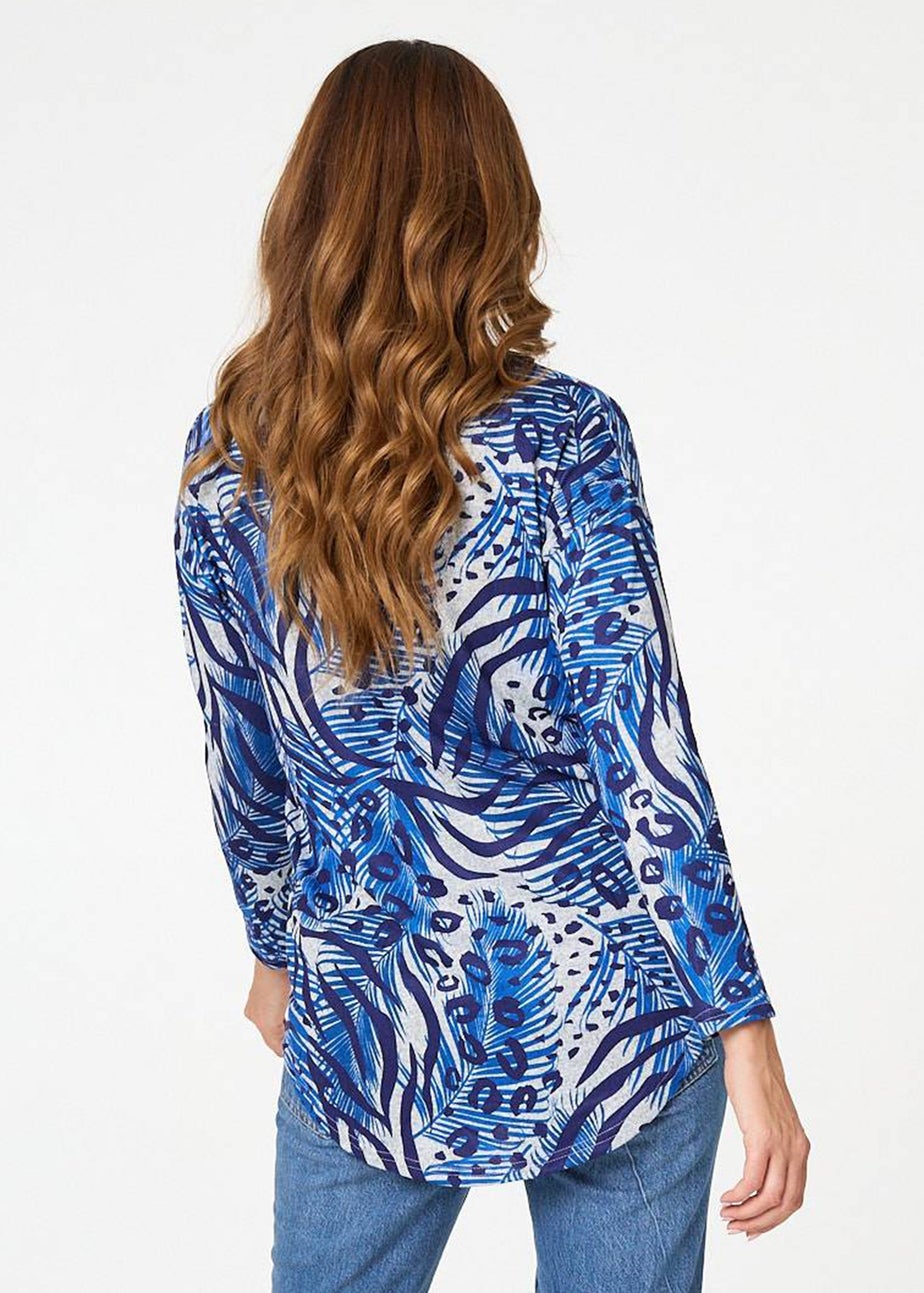 Izabel London Blue Animal Print Long Sleeve Curve Hem Top