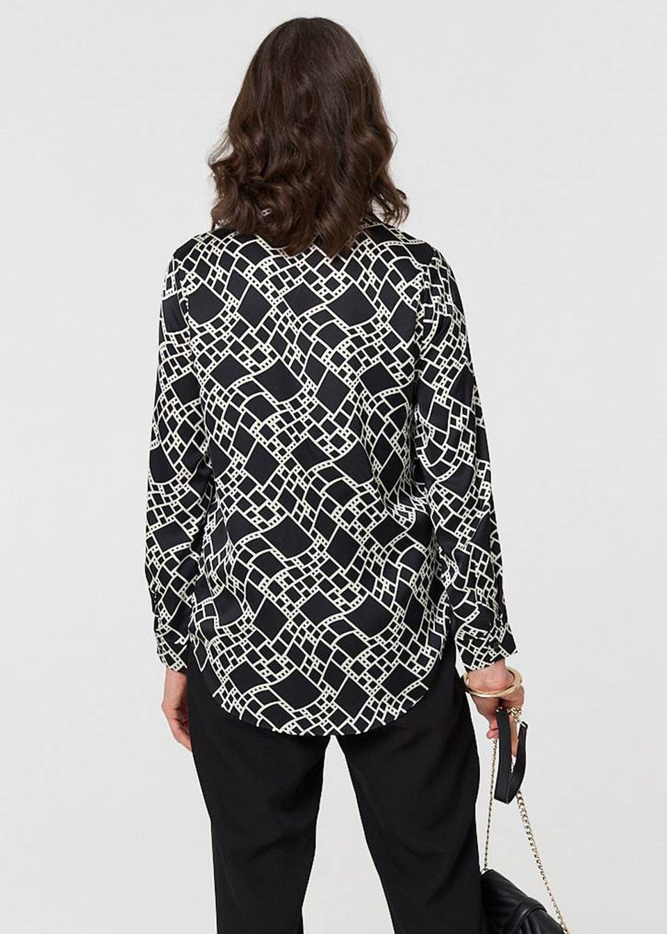 Izabel London Black Geo Print V-Neck Long Sleeve Shirt