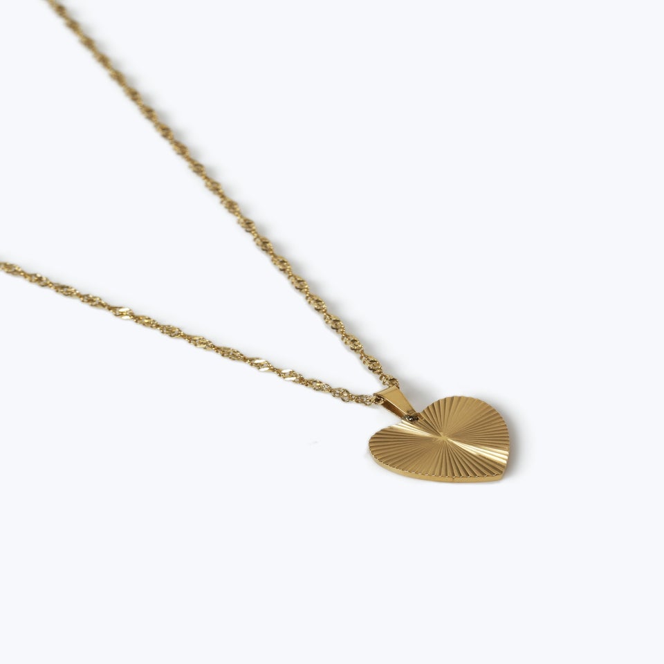 Muse Gold Heart Necklace