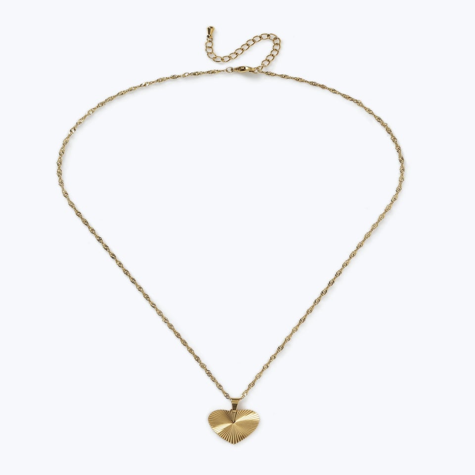 Muse Gold Heart Necklace