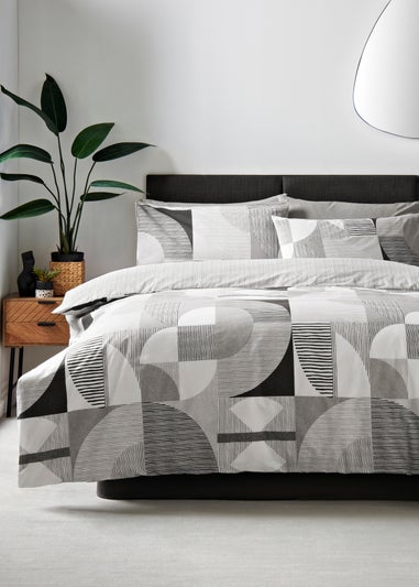 Grey Geometric Linear Duvet Set