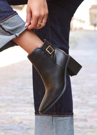 Linzi Rise Black Faux Leather Block Heeled Ankle Boot