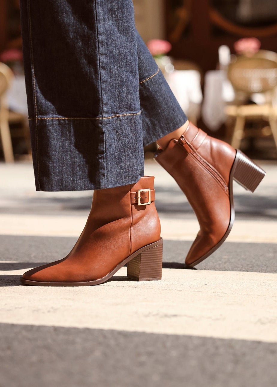 Linzi Rise Tan Faux Leather Block Heeled Ankle Boot