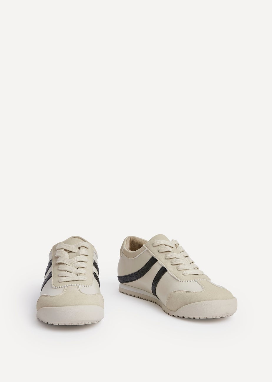 Linzi Strike Beige Retro Style Trainers