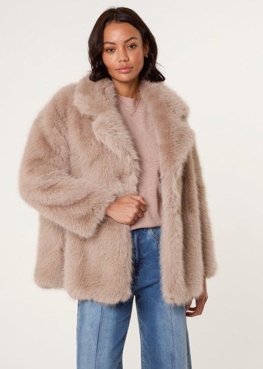 Blue Vanilla Beige Short Faux Fur Coat