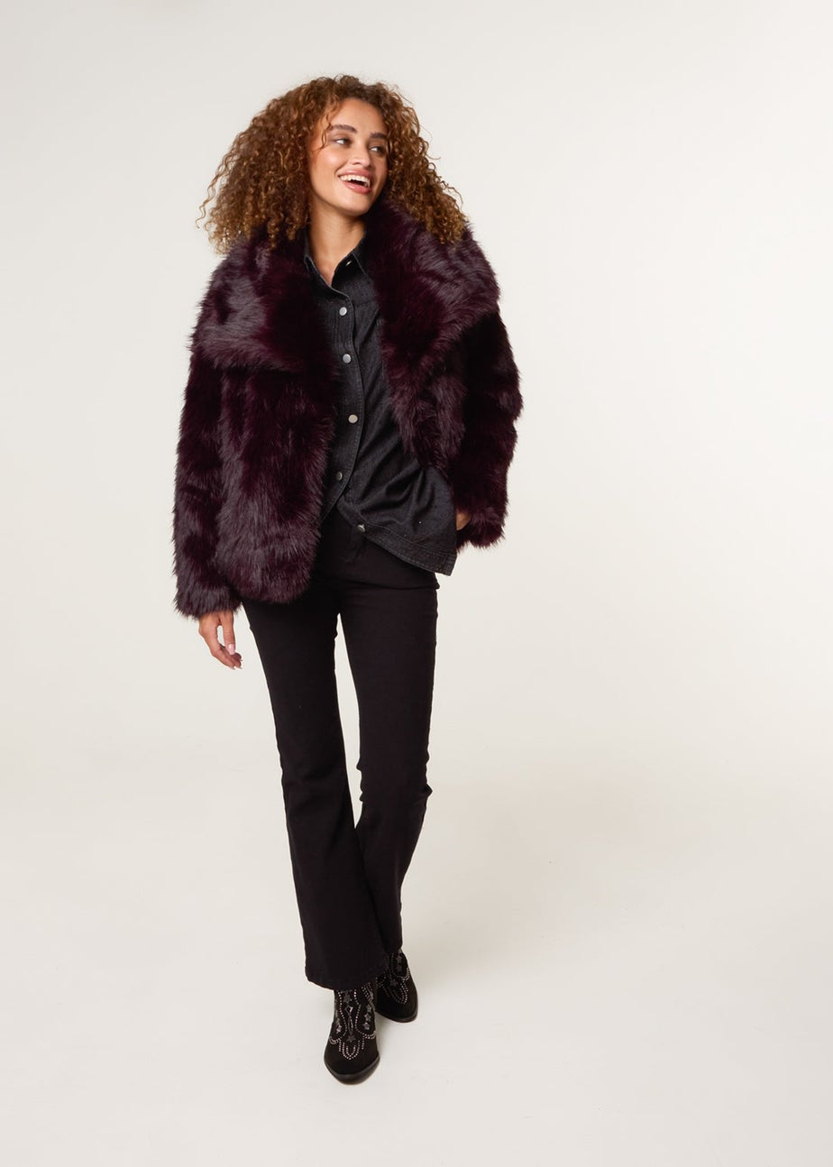 Blue Vanilla Red Short Faux Fur Coat