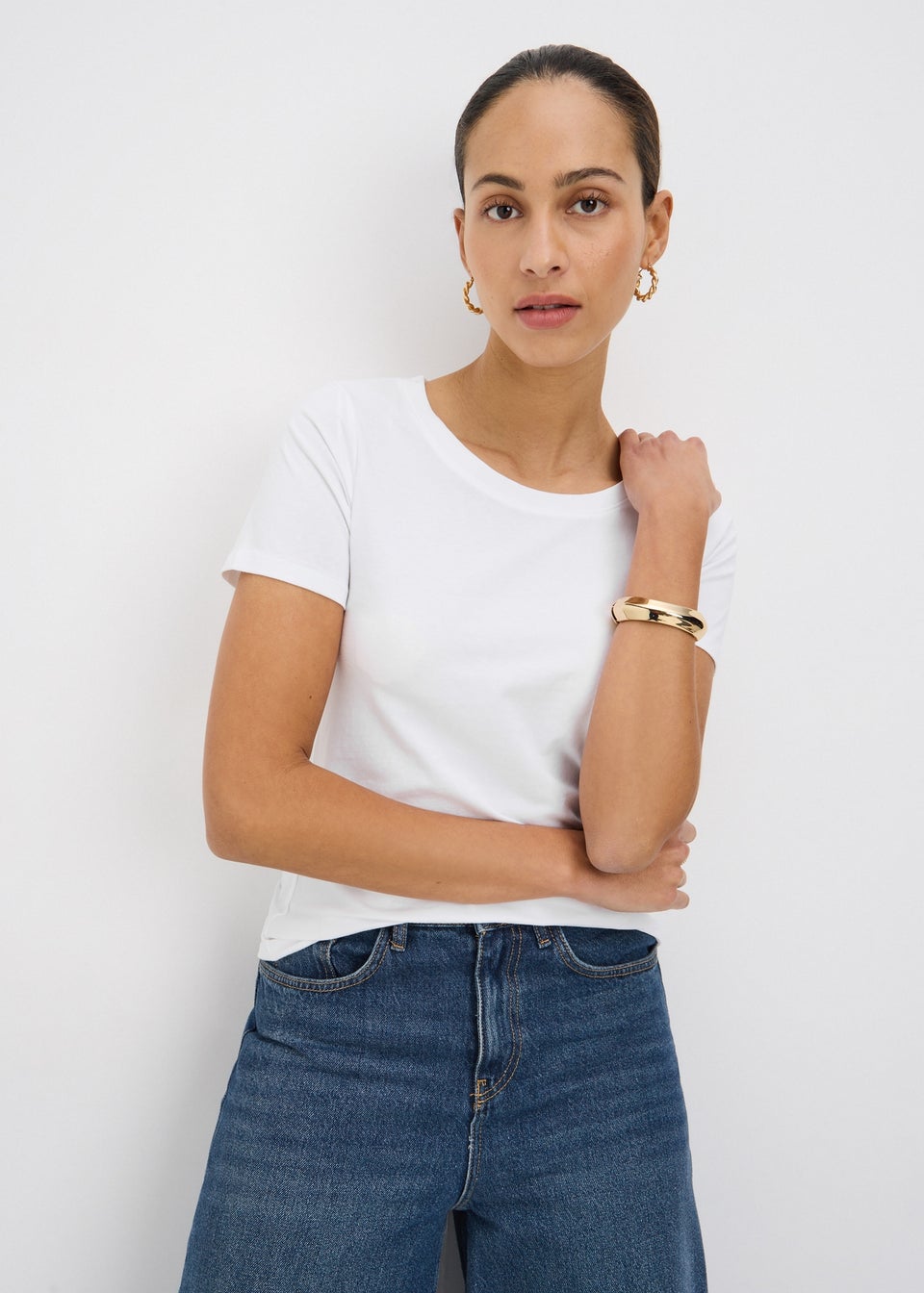 White Smart Fitted T-Shirt