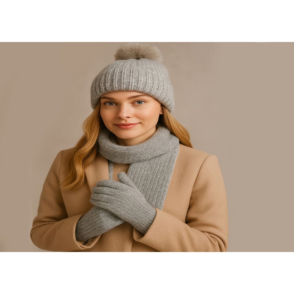 Totes Isotoner  Grey Hat Scarf & Glove Gift Set