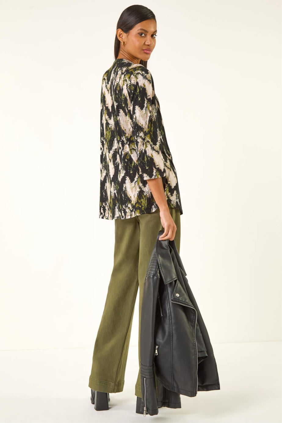 Roman Black Abstract Print Pintuck Stretch Top