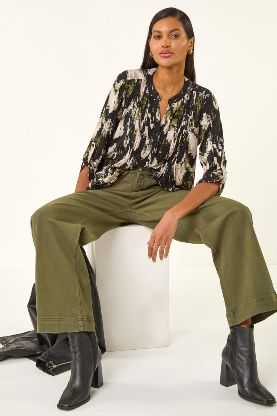 Roman Black Abstract Print Pintuck Stretch Top