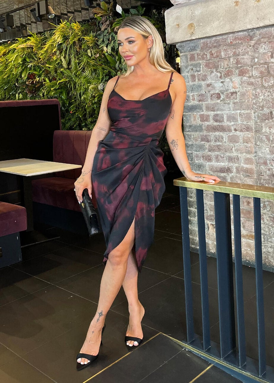 AX Paris Burgundy And Black Smudge Print Strappy Gathered Skirt Midi Dress