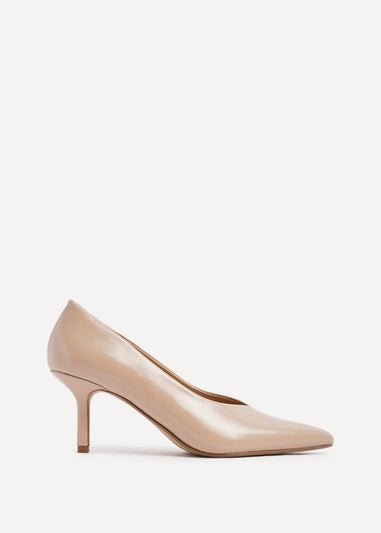 Linzi Bellamy Nude Faux Leather V-Cut Vamp Court Heels