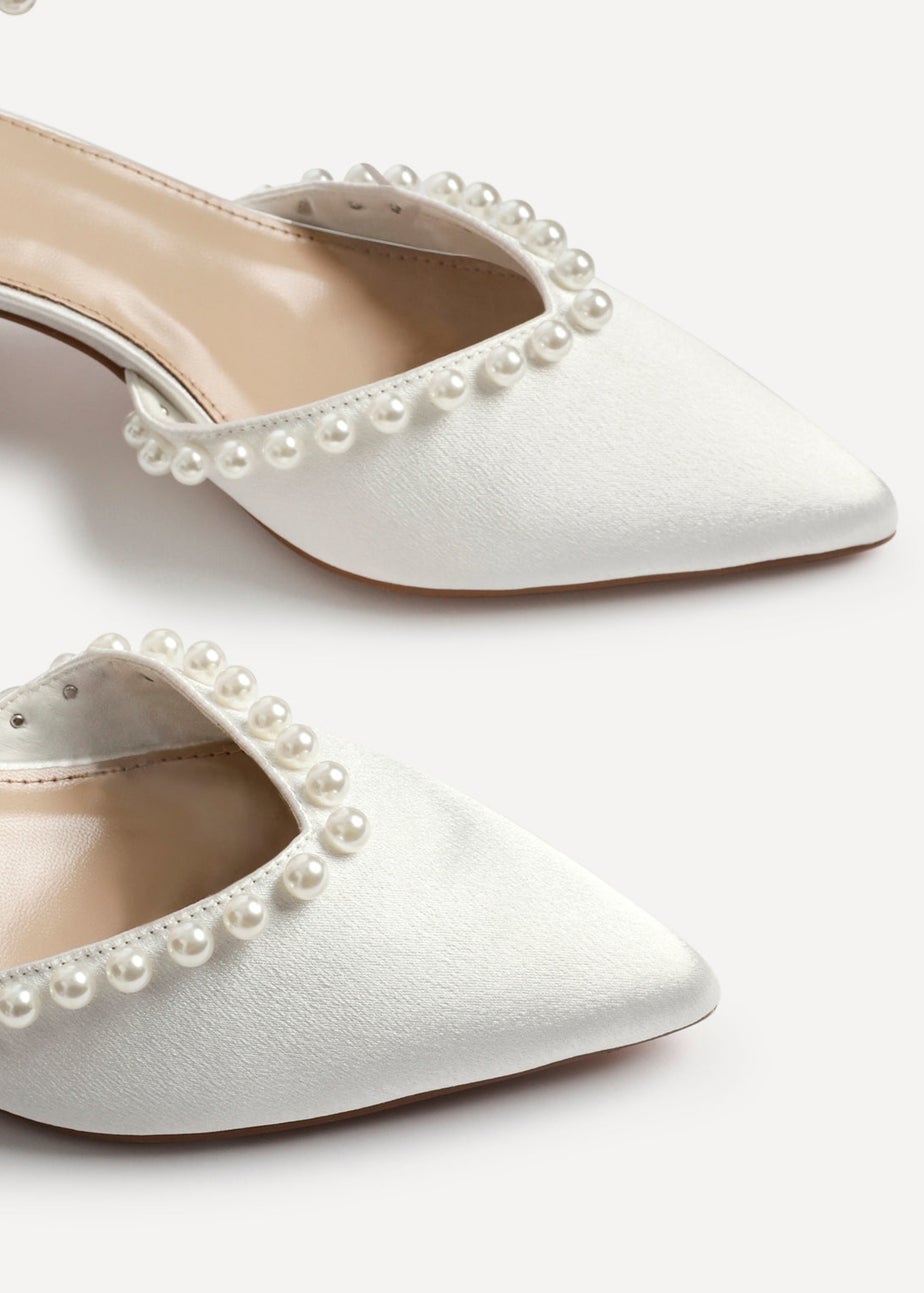 Linzi Swan Ivory Satin Bridal Low Block Court Heels