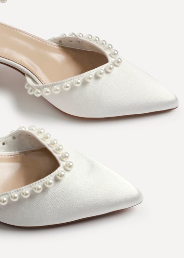 Linzi Swan Ivory Satin Bridal Low Block Court Heels