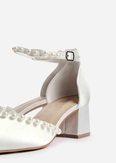 Linzi Swan Ivory Satin Bridal Low Block Court Heels