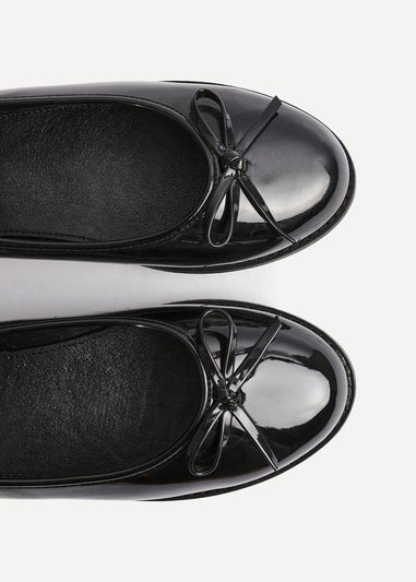 Linzi Wendi Wide Fit Black Patent Pump