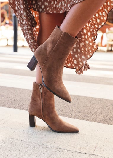 Linzi Thorn Brown Suede Stacked Block Heel Ankle Boot