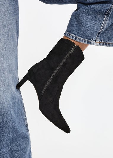 Linzi Calabasas Black Faux Suede Western Inspired Heeled Boot