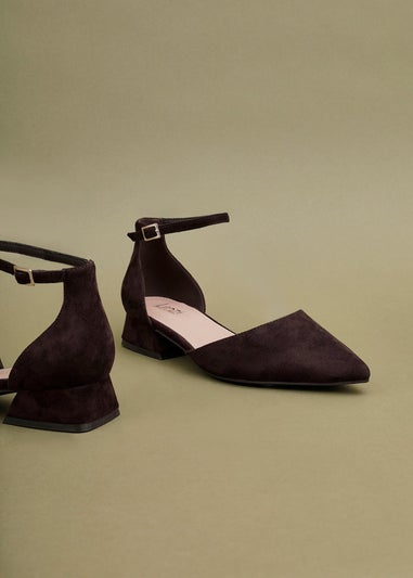 Linzi Dolly Wide Fit Brown Faux Suede Low Block Court Heel