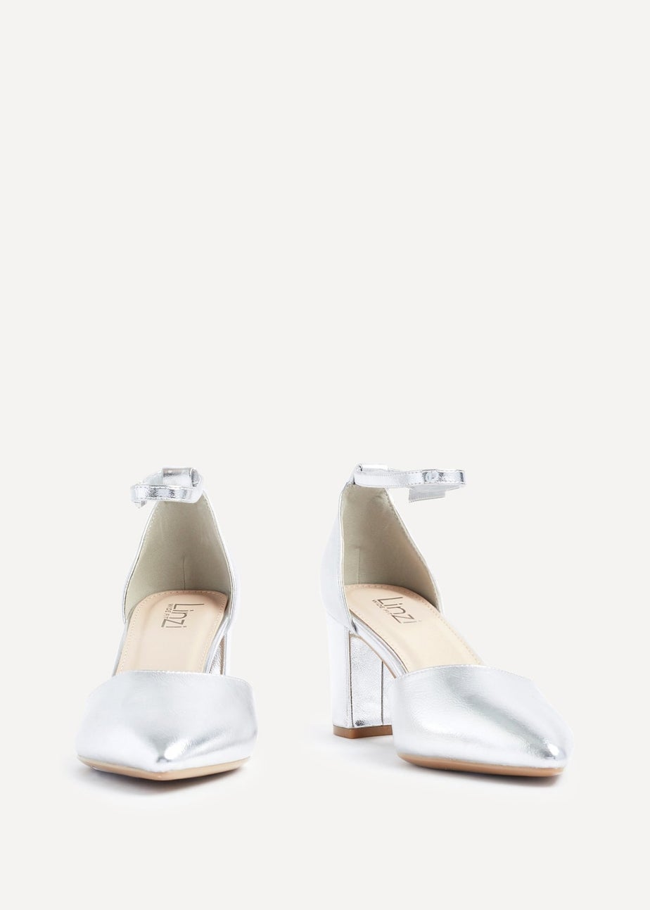 Linzi Davina Wide Fit Silver Faux Leather Court Heel