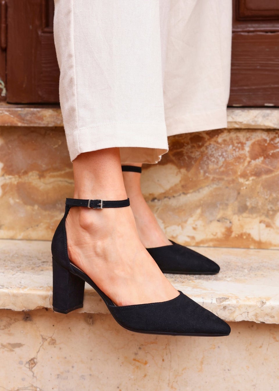 Linzi Leona Black Faux Suede Closed Back Block Heeled Court Shoe