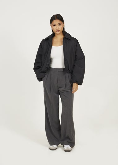 Brave Soul Black Cropped Oversized Raglan Sleeve Padded Jacket