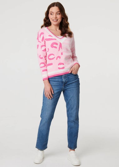 Izabel London Pink Animal Print Long Sleeve V-Neck Jumper