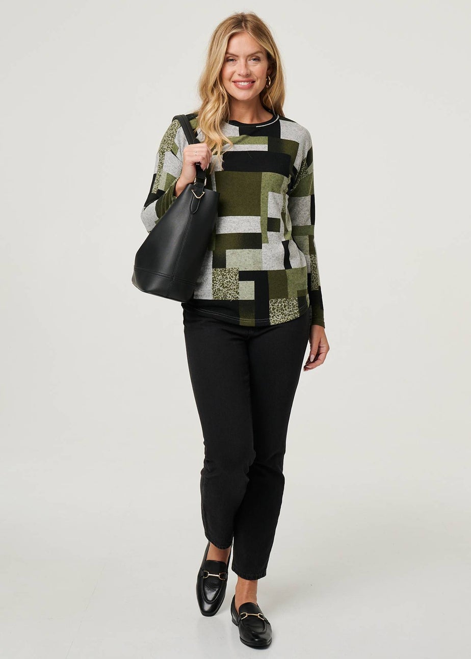 Izabel London Green Geo Print Long Sleeve Relaxed Top