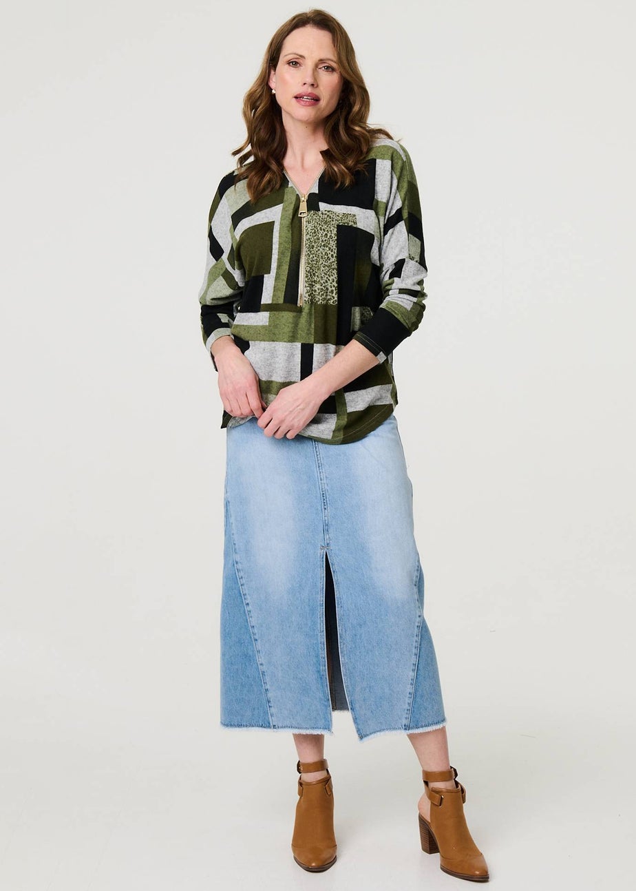 Izabel London Green Geo Print Zip V-Neck Curve Hem Top