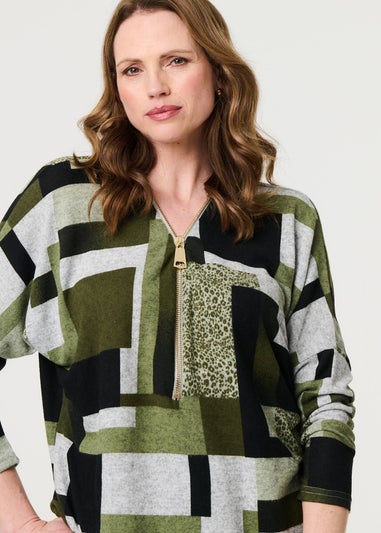 Izabel London Green Geo Print Zip V-Neck Curve Hem Top