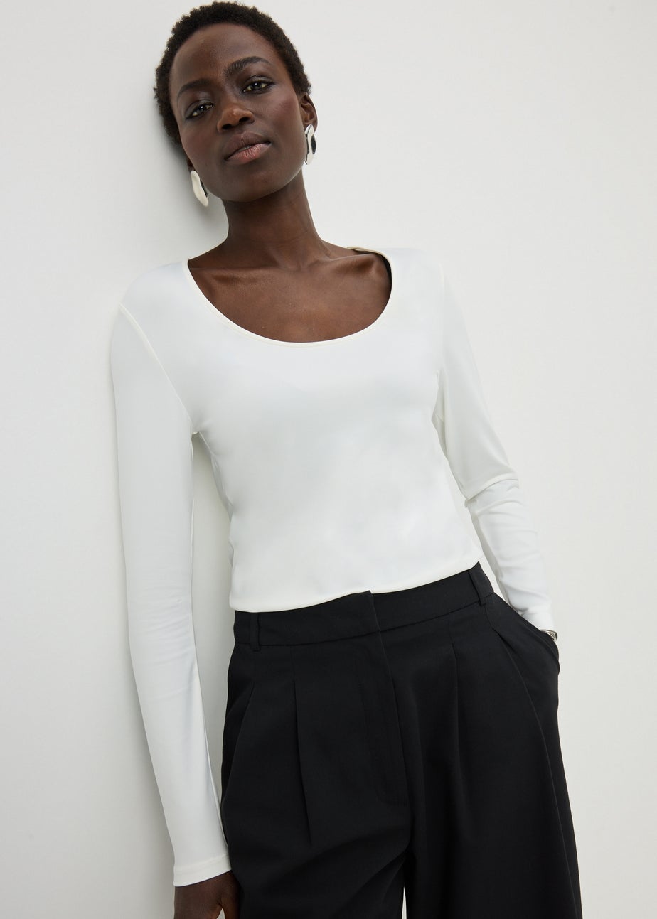 Cream Scoop Neck Long Sleeve Top