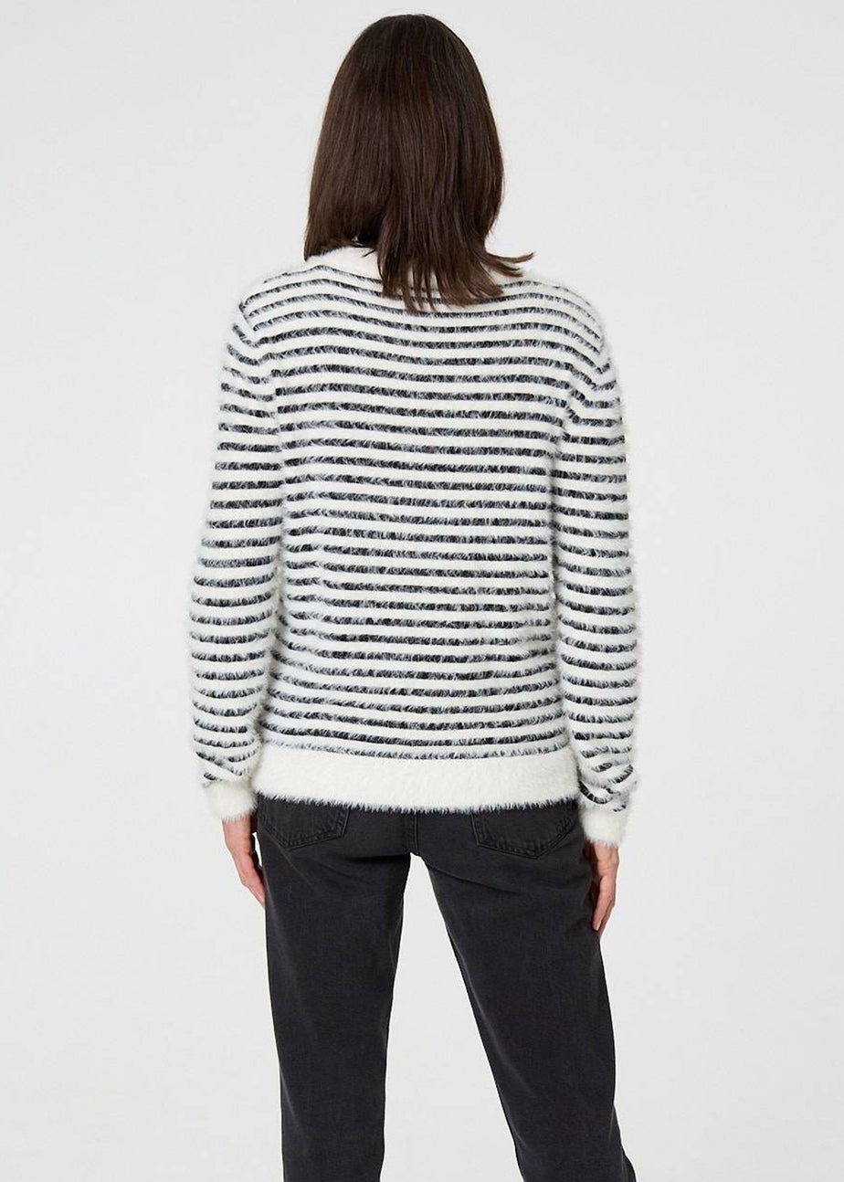 Izabel London White Textured Soft Knit Striped Jumper