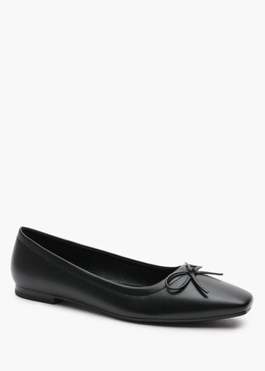 Where's That From Lauren Black PU Flat Pumps