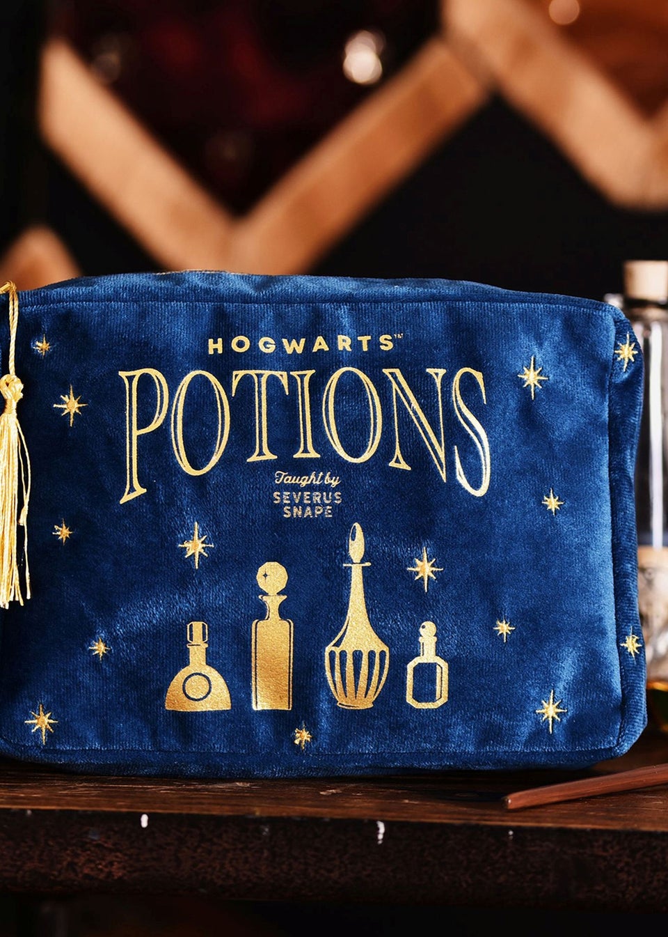 Harry Potter Warner Bros Alumni Blue Wash Bag Potions