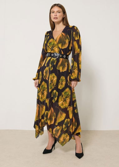 Star By Julien Macdonald Black Floral Mesh Pleated Maxi Dress