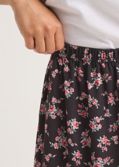 PixieGirl Petite Black Ditsy Floral Tiered Maxi Skirt
