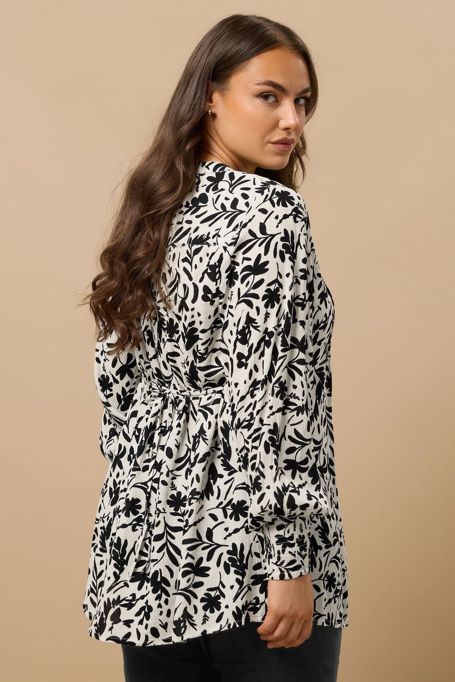 Evans Curve Black & White Floral Print Pintuck Blouse