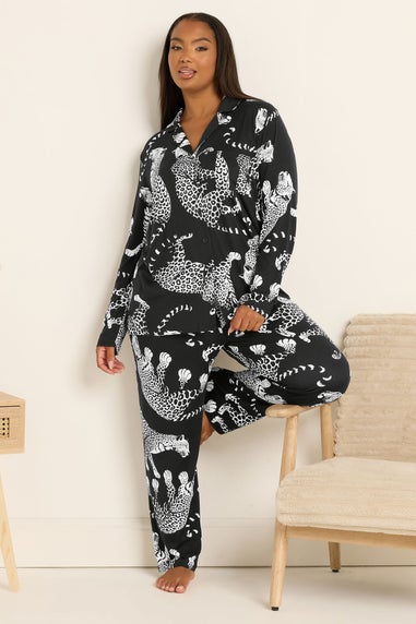 Yours Curve Black Leopard Soft Touch Pyjama Set