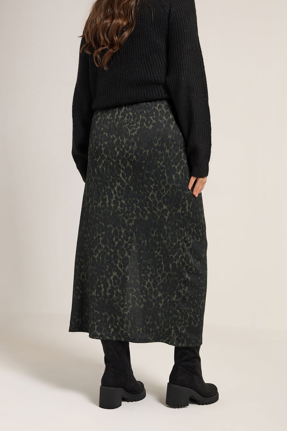 Yours Curve Khaki Green Leopard Print Textured Tube Skirt