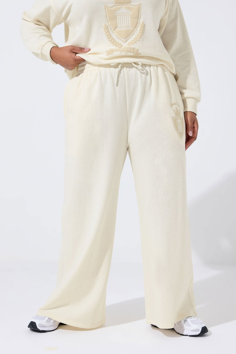 Yours Limited Curve Cream 'New York' Wide Leg Joggers