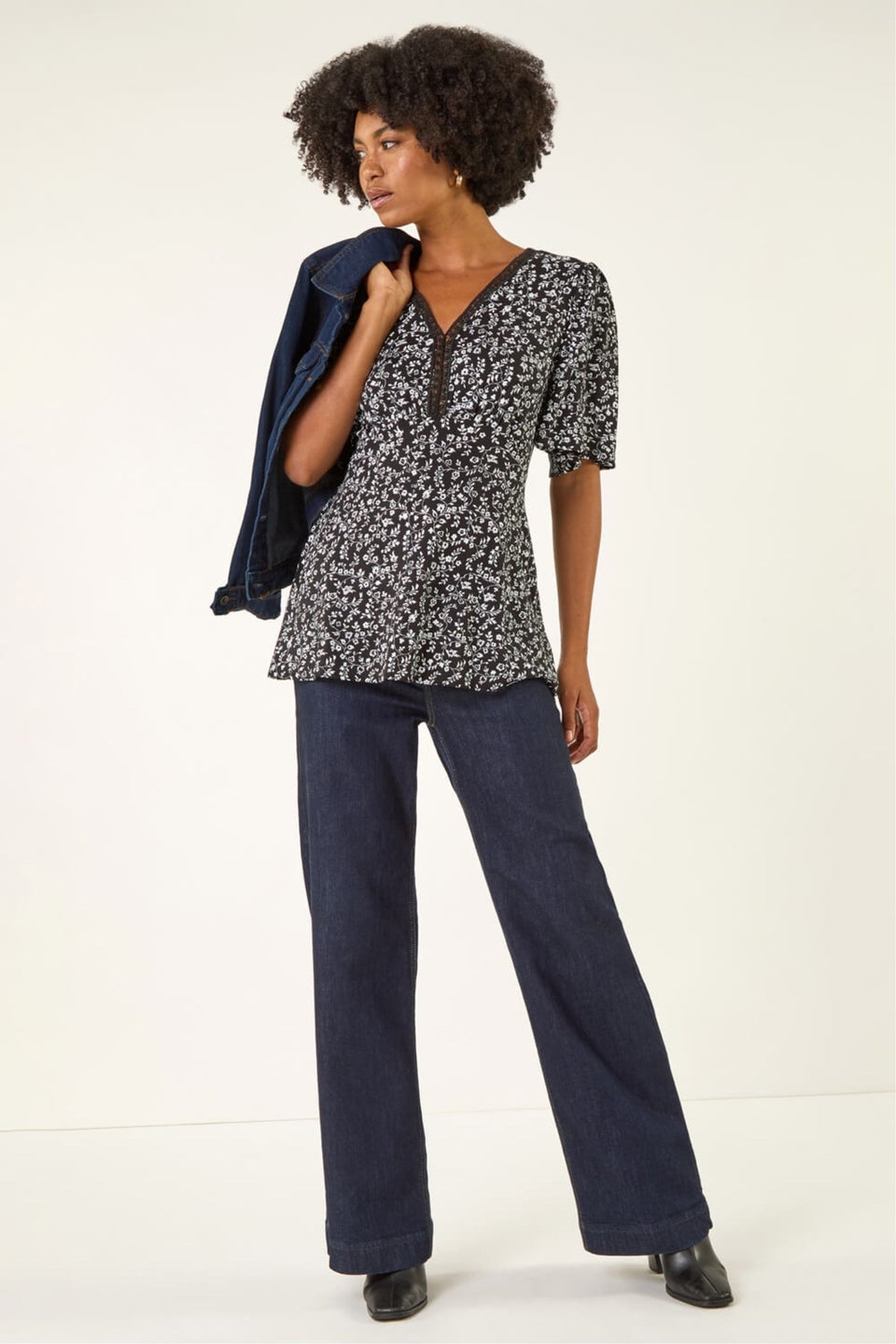 Roman Black Floral Print V-Neck Lace Stretch Top